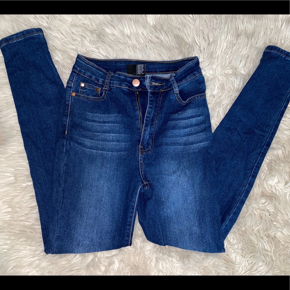 FashionNova Jeans- Darkwash size 7/8